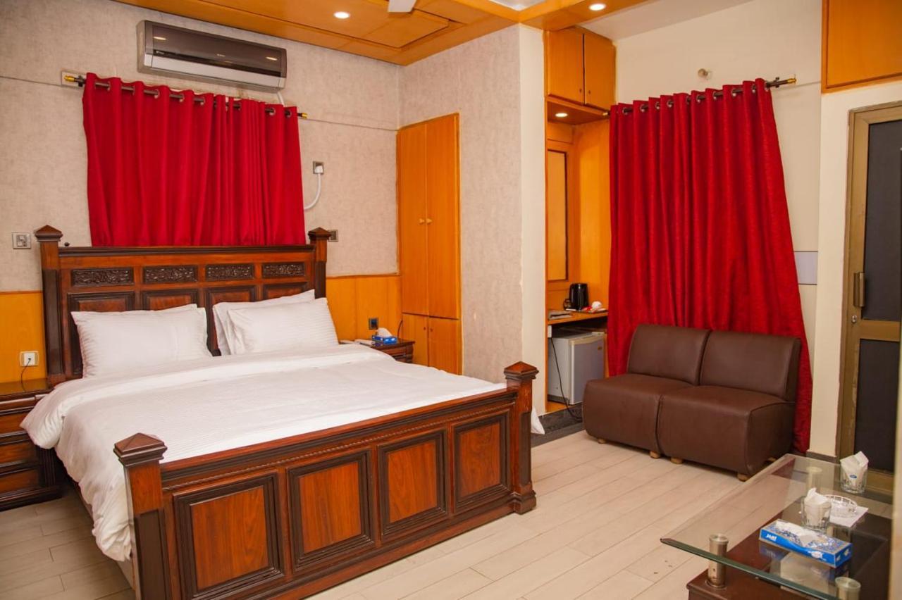 Elet Business Hotel Karachi Exterior photo